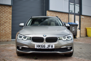 2016 BMW 3 Series 2.0 320d Xdrive Luxury Touring in Silver — image 6