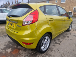 2014 Ford Fiesta 1.0t Ecoboost Zetec Hatchback 5dr Petrol Manual Euro 5 (s/s) (100 Ps) in Yellow — image 4
