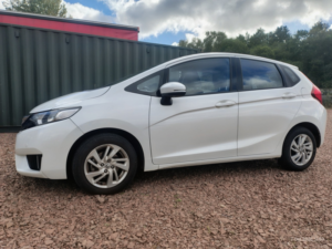 2016 Honda Jazz 1.3 I-Vtec Se in White — image 6