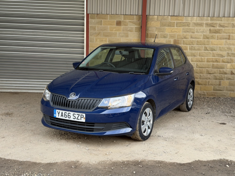 2017 Skoda Fabia 1.0 S in Blue — image 1