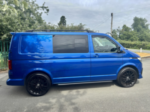 2022 Volkswagen Transporter T6.1 2.0 Tdi Highline Kombi 110 Swb Manual Eu6 Ulez 6 Seater in Blue — image 6
