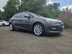 2012 Vauxhall Astra 1.6 16v Active Limited Edition in Grey — image 5