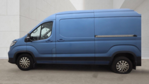 2023 Maxus Deliver 9 2.0 D20 Lux Panel Van 5dr Diesel Manual Fwd L3 H2 Euro 6 (s/s) (163 Ps) in Blue — image 6