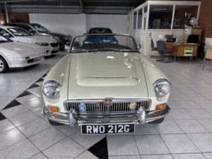 1968 MG Mgc    in White — image 2