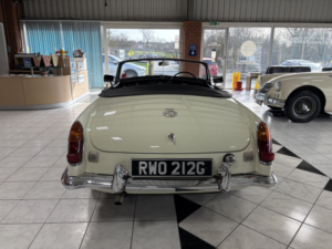 1968 MG Mgc    in White — image 6