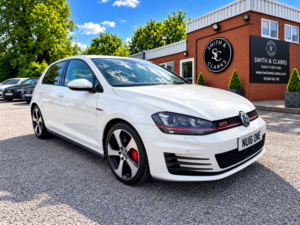 2016 Volkswagen Golf