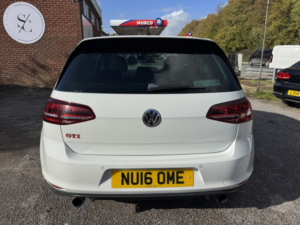 2016 Volkswagen Golf 2.0 Tsi Bluemotion Tech Gti Performance in White — image 4