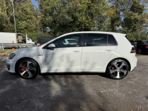 2016 Volkswagen Golf 2.0 Tsi Bluemotion Tech Gti Performance in White — image 6