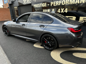 2021 BMW 3 Series 3.0 M340d Xdrive Saloon in Grey — image 6