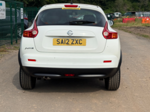 2012 Nissan Juke 1.6 Acenta SUV 5dr Petrol Manual Euro 5 (s/s) (117 Ps) in White — image 6