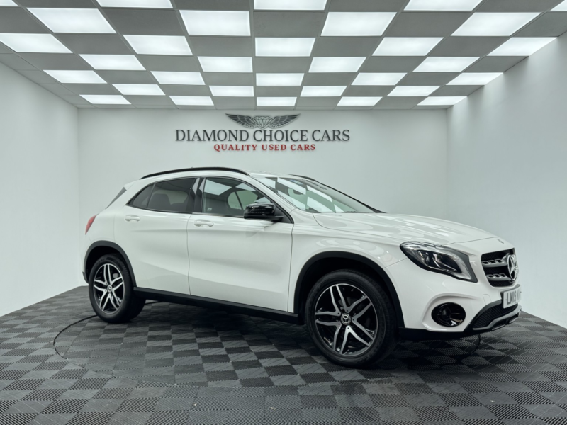 2019 Mercedes-Benz Gla 1.6 Gla180 Urban Edition in White — image 1