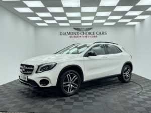 2019 Mercedes-Benz Gla 1.6 Gla180 Urban Edition in White — image 3