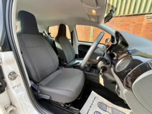 2015 Volkswagen Up! 1.0 Move Up! Euro 6 5dr in White — image 3
