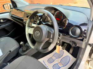 2015 Volkswagen Up! 1.0 Move Up! Euro 6 5dr in White — image 5