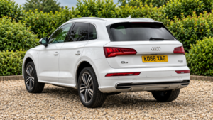 2019 Audi Q5 2.0 Tdi 40 S Line in White — image 2