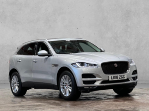 2018 Jaguar F-Pace 2.0 D240 Portfolio Auto AWD Euro 6 (s/s) 5dr in Silver — image 3