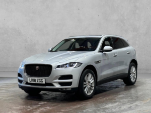 2018 Jaguar F-Pace 2.0 D240 Portfolio Auto AWD Euro 6 (s/s) 5dr in Silver — image 4