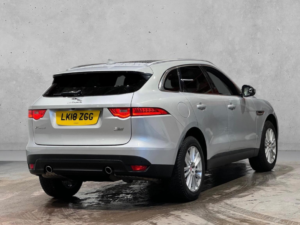 2018 Jaguar F-Pace 2.0 D240 Portfolio Auto AWD Euro 6 (s/s) 5dr in Silver — image 5