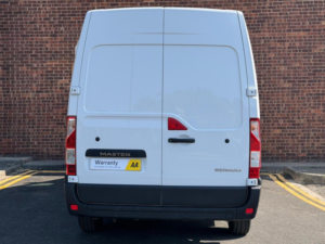 2023 Renault Master 2.3 Dci 35 Business+ Fwd Lwb Medium Roof Euro 6 4dr in White — image 6