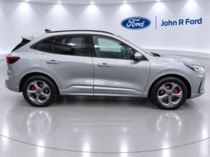 2025 Ford Kuga 2.5 Plug-In Hybrid St-Line Auto in Silver — image 3