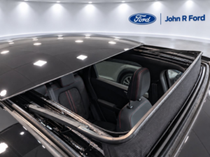 2025 Ford Kuga 2.5 Plug-In Hybrid St-Line Auto in Silver — image 6