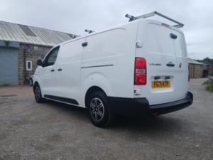 2021 Vauxhall Vivaro 1.5 Turbo D 2900 Edition L2 H1 Euro 6 (s/s) 5dr in White — image 5