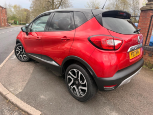 2017 Renault Captur 1.5 Dci Energy Signature Nav Euro 6 (s/s) 5dr in Red — image 6