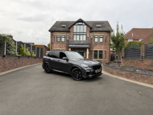 2019 BMW X5 3.0 X5 M50d in Grey — image 3