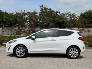 2018 Ford Fiesta 1.0 T Ecoboost Titanium in White — image 5
