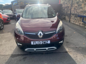 2013 Renault Scenic Xmod 1.5 Dci Energy Dynamique Tomtom Euro 5 (s/s) 5dr in Red — image 2