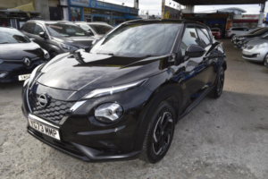 2024 Nissan Juke 1.6 N-Connecta in Black — image 3