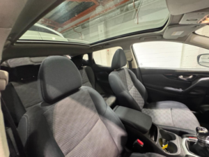 2014 Nissan Qashqai 1.2 Dig-T Acenta Premium 2WD Euro 5 (s/s) 5dr in White — image 4