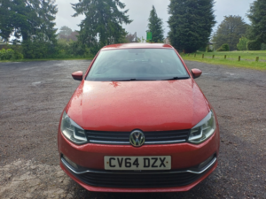 2014 Volkswagen Polo 1.2 Tsi Bluemotion Tech Se in Red — image 2