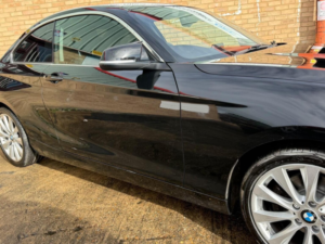 2016 BMW 2 Series 2.0 220d Luxury Auto Euro 6 (s/s) 2dr in Black — image 6