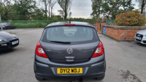 2012 Vauxhall Corsa 1.4 16v Se in Grey — image 5