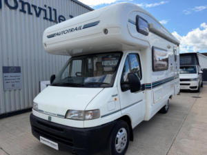 2000 Auto-Trail Cheyenne 590 Fiat Ducato Motorhome 5 Berth 2.8td in White — image 5