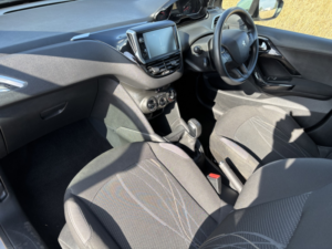 2015 Peugeot 208 1.0 Vti Puretech Active in Silver — image 2