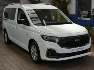 2023 Ford Grand Tourneo Connect 2.0 Ecoblue Titanium MPV 5dr Diesel Dct Euro 6 (s/s) (122 Ps) in White — image 5