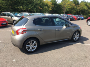 2013 Peugeot 208 1.6 E-Hdi Allure Euro 5 (s/s) 5dr in Grey — image 4