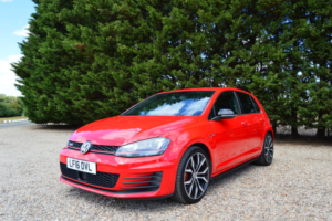 2016 Volkswagen Golf 2.0 Tsi Bluemotion Tech Gti Performance in Red — image 2