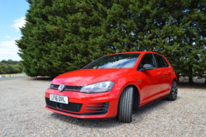 2016 Volkswagen Golf 2.0 Tsi Bluemotion Tech Gti Performance in Red — image 3