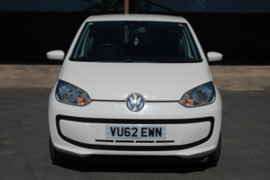 2013 Volkswagen Up 1.0 Move Up! in White — image 2