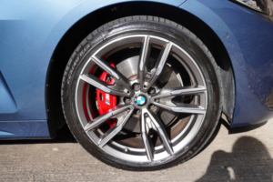 2021 BMW 4 Series 3.0 M440i Xdrive Coupe in Blue — image 4