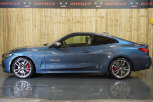 2021 BMW 4 Series 3.0 M440i Xdrive Coupe in Blue — image 5