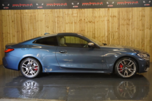 2021 BMW 4 Series 3.0 M440i Xdrive Coupe in Blue — image 6