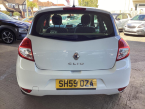 2009 Renault Clio 1.2 16v Extreme 3dr in Other — image 5