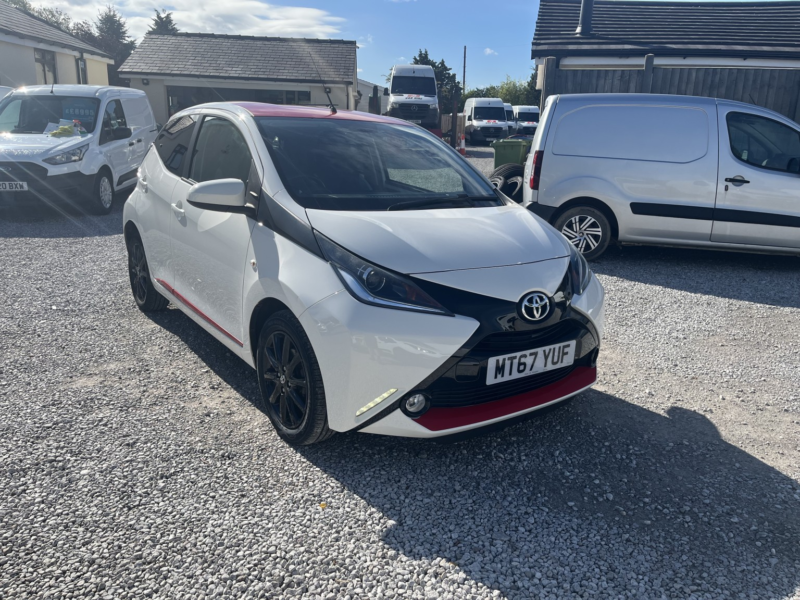 2018 Toyota Aygo 1.0 Vvt-I X-Press in White — image 1