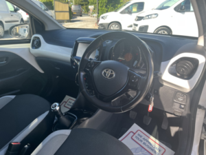 2018 Toyota Aygo 1.0 Vvt-I X-Press in White — image 4