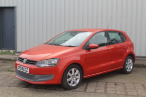 2010 Volkswagen Polo 1.6 Tdi Se in Orange — image 5