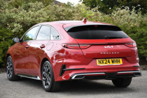 2024 Kia Proceed 1.5 T-Gdi Gt-Line Shooting Brake 5dr Petrol Manual Euro 6 (s/s) (158 Bhp) in Red — image 3